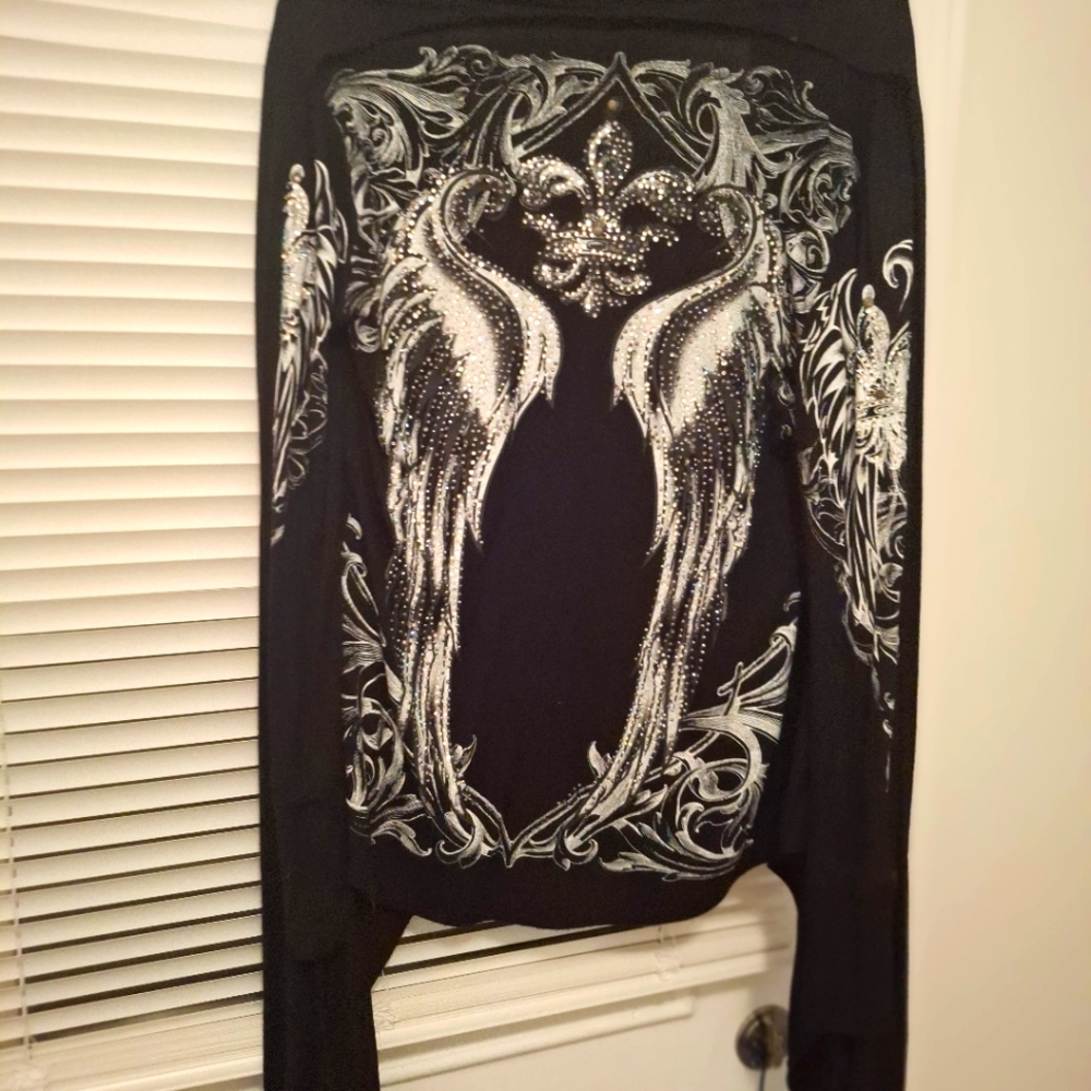 Elegant Black and Silver Shirt From The Buckel